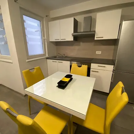 Suzi Apartment