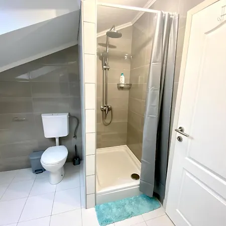 アパート Suzi ツリクヴェニツァ